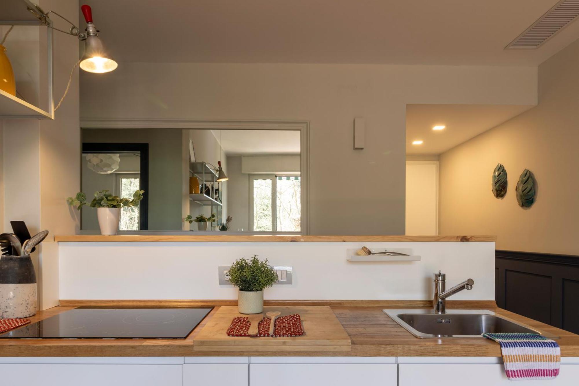 Cosy In The Park Apartment โกโม ภายนอก รูปภาพ