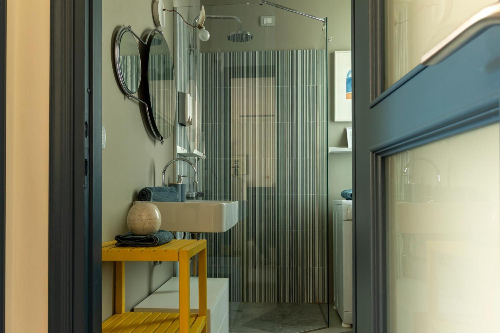 Cosy In The Park Apartment โกโม ภายนอก รูปภาพ